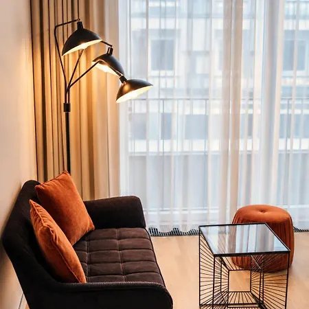 Cozy Parkside Living In Embassy District Apartment Riga